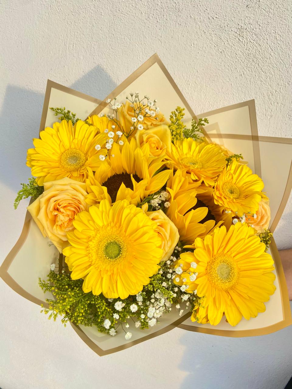 RAMO DE FLORES 'ÁMBAR'